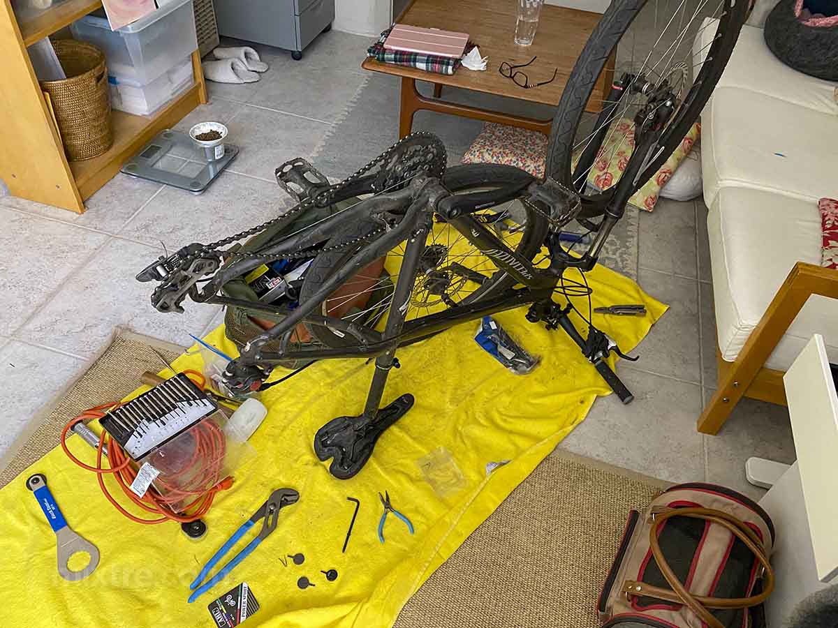 Doing maintenance on my 2009 Specialized Rockhopper